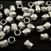  90pcs 4mm Silver Metal Faceted Tube Spacer Beads Jewelry Findings F622