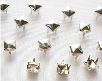  FREE SHIPPING 100x5mm Silver Pyramid Studs Silver Punk Rock Biker S015