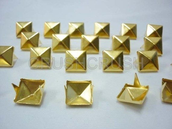  FREE SHIPPING 100x5mm Gold Pyramid Studs Goth Biker Studded Leather Craft S015