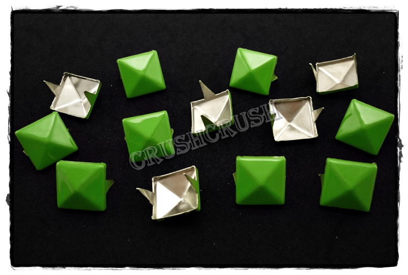 50pcs 8mm Green Pyramid Studs Punk ROCK Biker Spikes spots EMO S1008