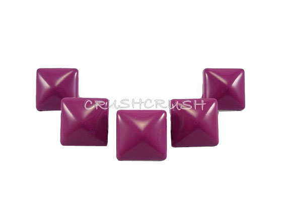  50pcs 8mm Pink Purple Color Pyramid Studs spots EMO S3008
